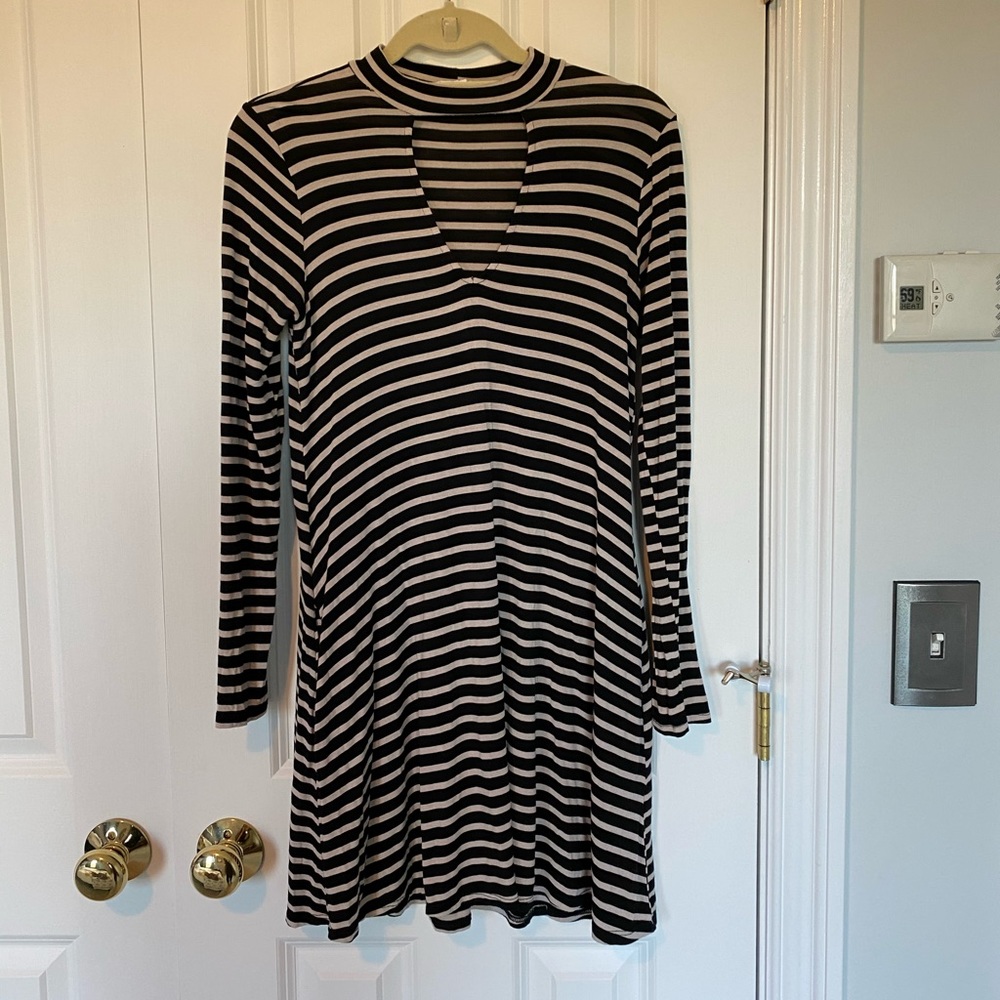 Long sleeve Black and tan striped dress